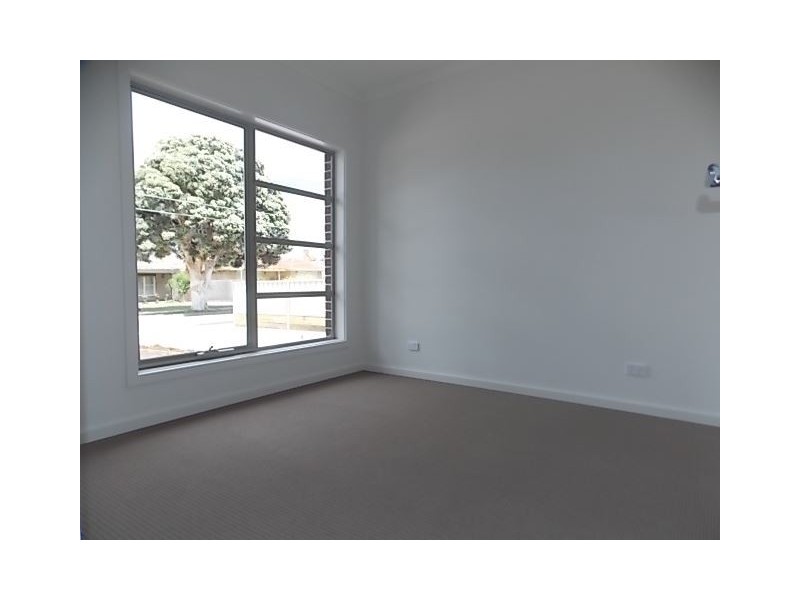 1/13 Palm Street, Thomastown VIC 3074