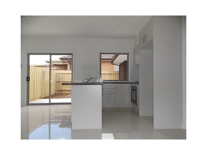 1/13 Palm Street, Thomastown VIC 3074