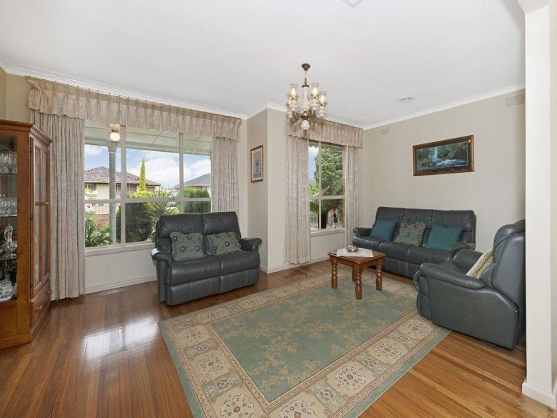 50 Rathcown Road, Reservoir VIC 3073
