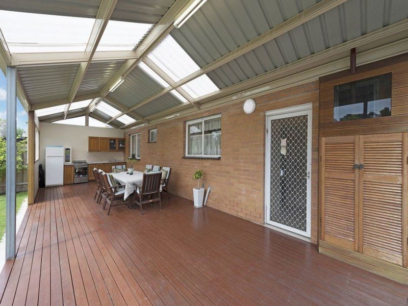 50 Rathcown Road, Reservoir VIC 3073