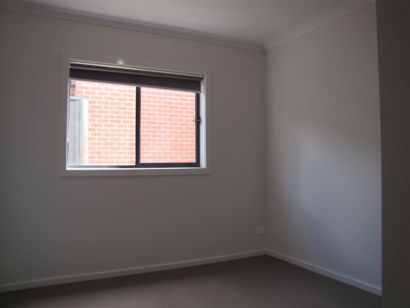 18 Anzac Drive, Epping VIC 3076