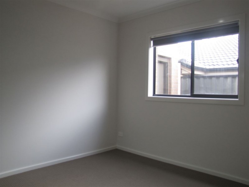 18 Anzac Drive, Epping VIC 3076