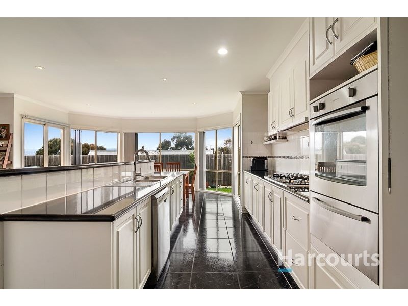 10 Pelican Walk, Whittlesea VIC 3757