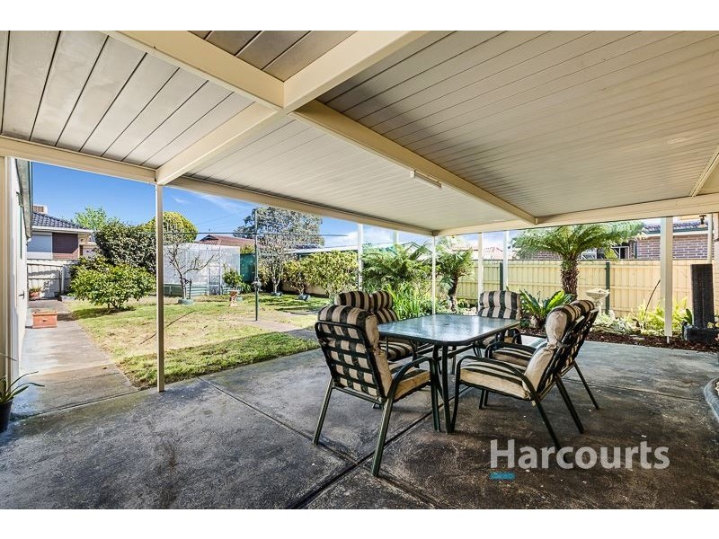 11 Hammond Drive, Epping VIC 3076