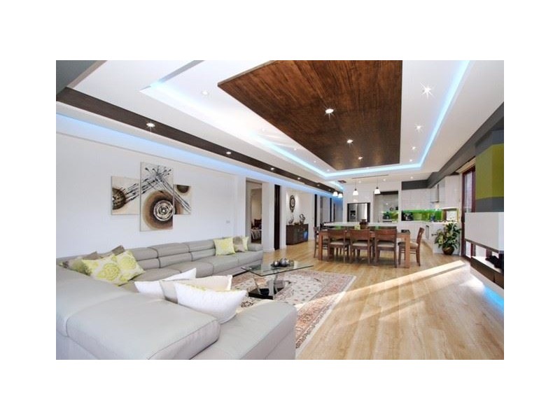 6 Woodforest Street, South Morang VIC 3752