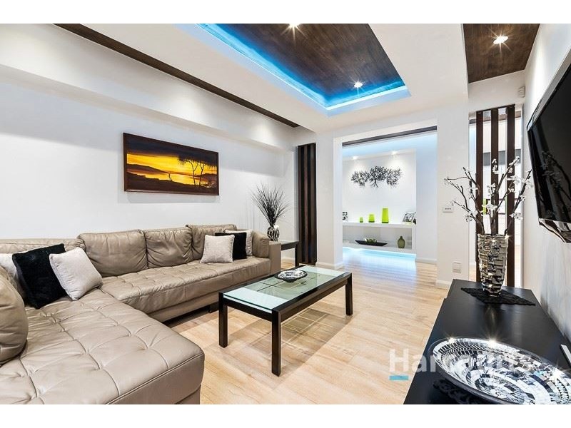 6 Woodforest Street, South Morang VIC 3752