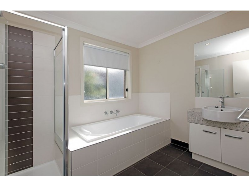 25 Coleridge Way, South Morang VIC 3752