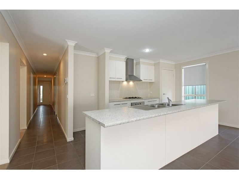 25 Coleridge Way, South Morang VIC 3752
