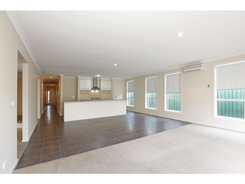 25 Coleridge Way, South Morang VIC 3752