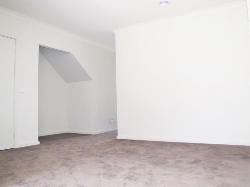 17/3 Old Plenty Road, South Morang VIC 3752