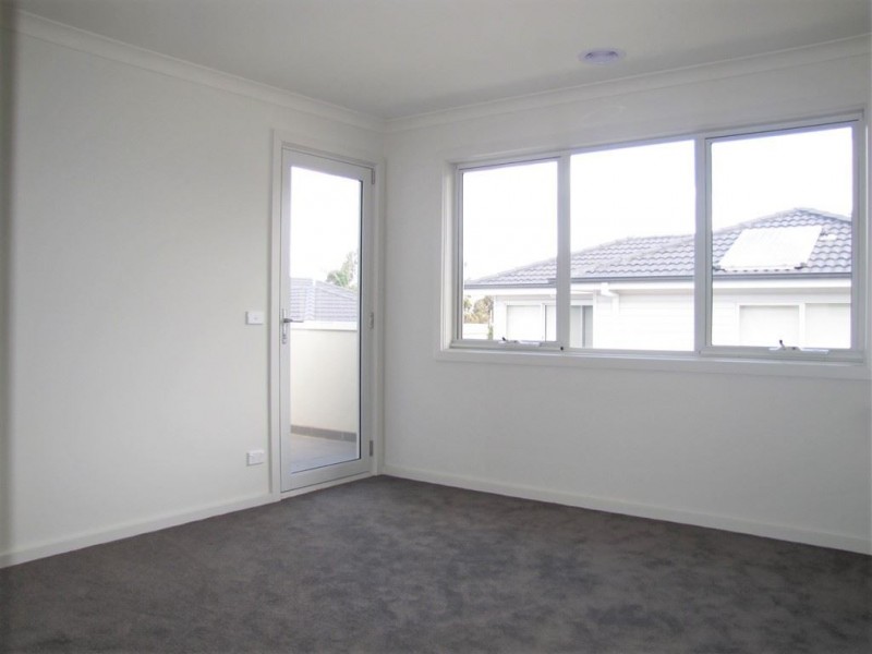 17/3 Old Plenty Road, South Morang VIC 3752