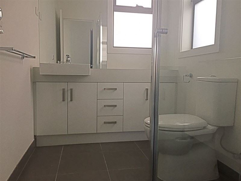 1/4 Cherry Court, Lalor VIC 3075