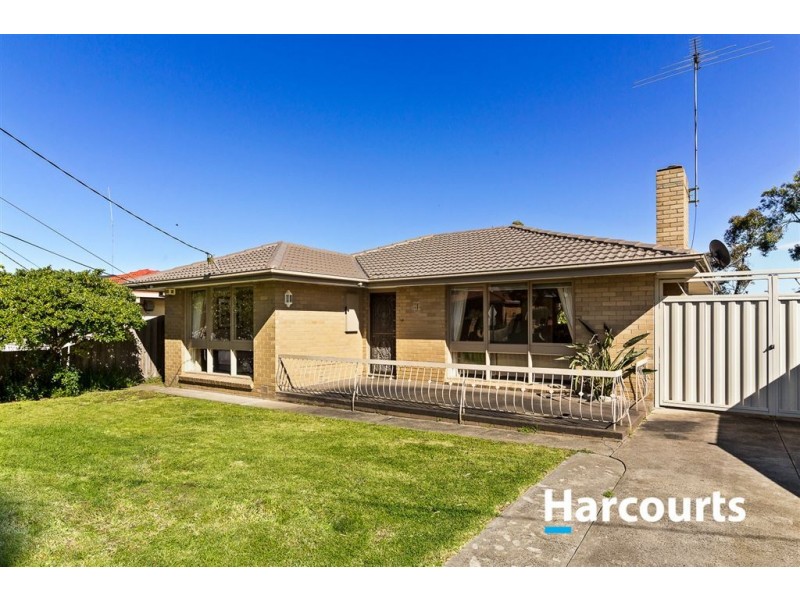 11 Huskisson Avenue, Lalor VIC 3075