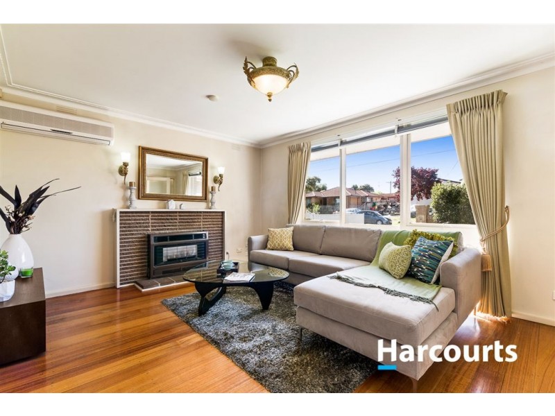 11 Huskisson Avenue, Lalor VIC 3075