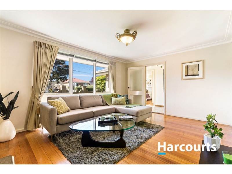 11 Huskisson Avenue, Lalor VIC 3075