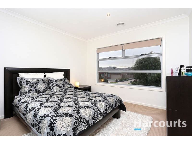 69 Champions Parade, Wollert VIC 3750