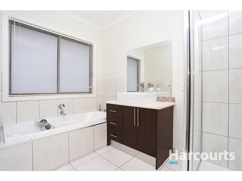 69 Champions Parade, Wollert VIC 3750