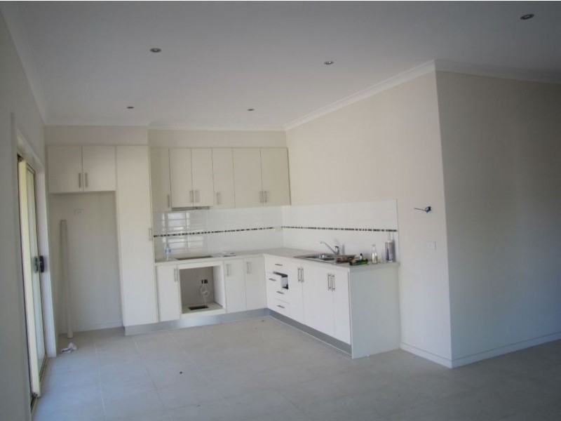 1/14 Barry Street, Reservoir VIC 3073