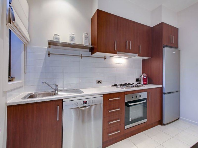 10/27 Miranda Road, Reservoir VIC 3073