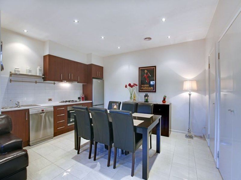 10/27 Miranda Road, Reservoir VIC 3073