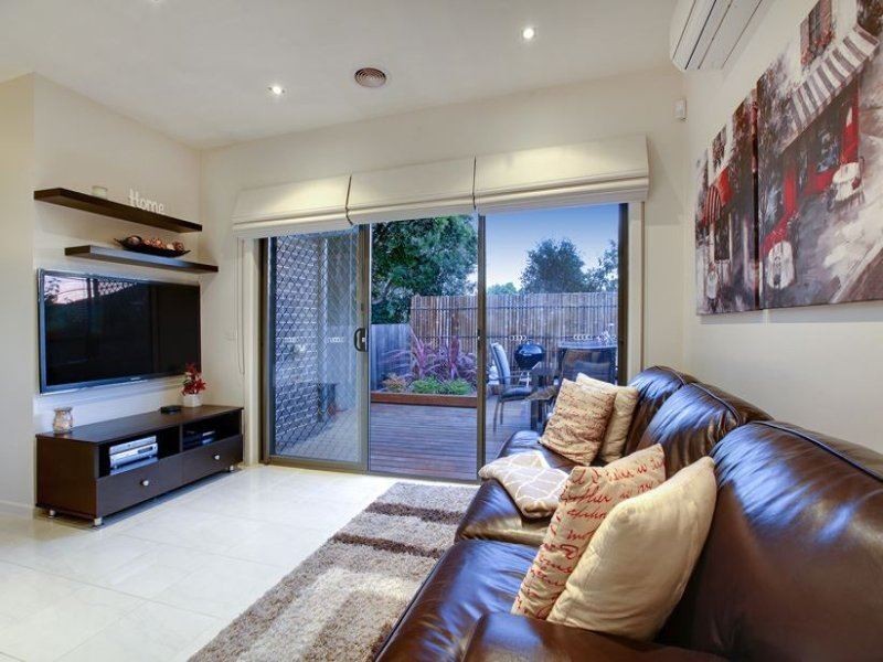 10/27 Miranda Road, Reservoir VIC 3073