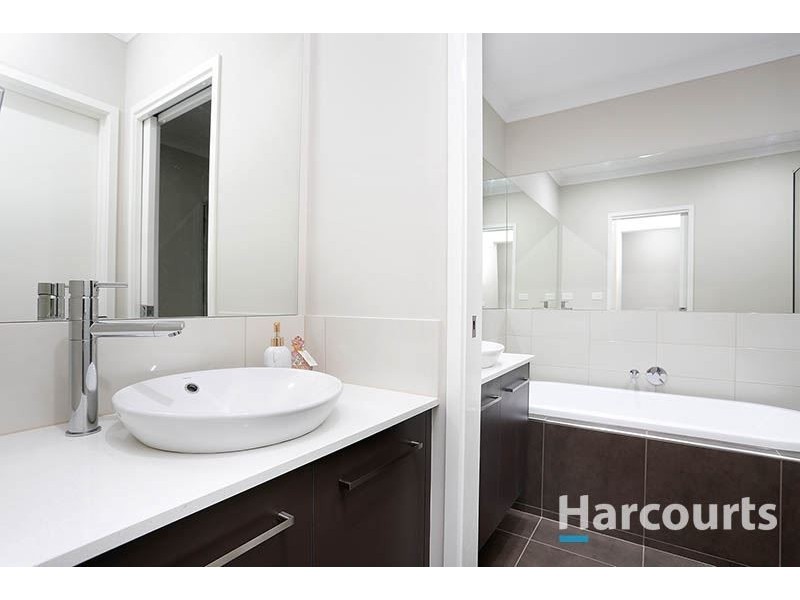 21 Steen Avenue, Epping VIC 3076