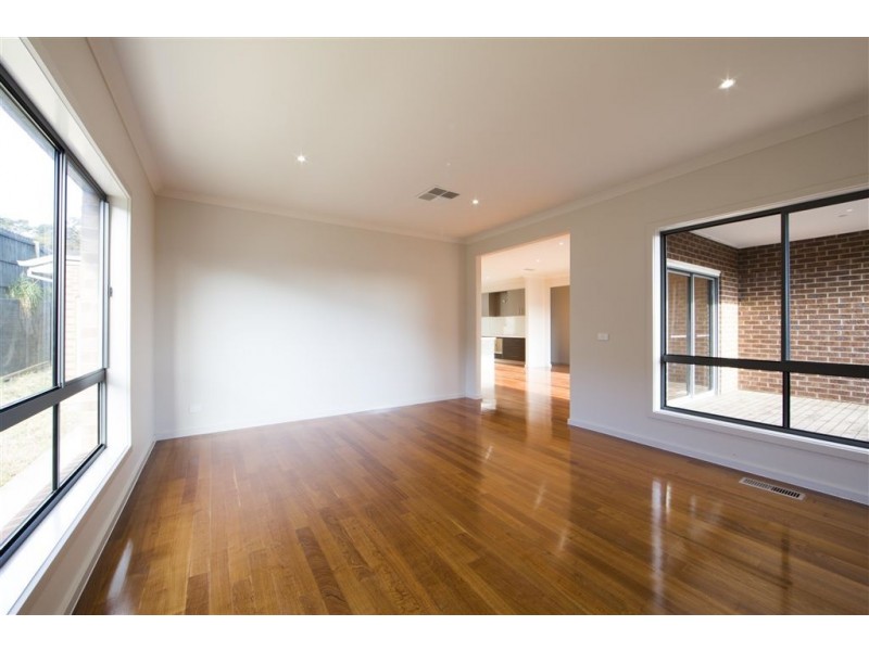 18 Banksia Place, Wallan VIC 3756