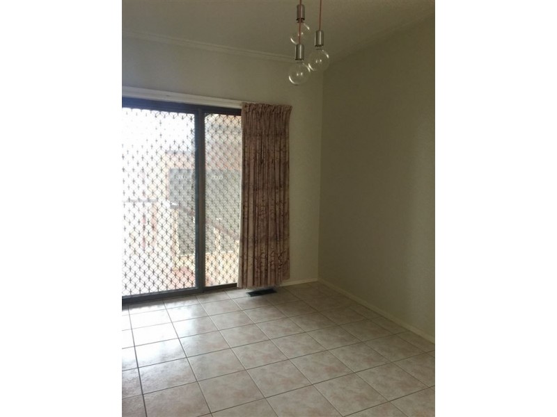 21 Lockwood Grove, Thomastown VIC 3074