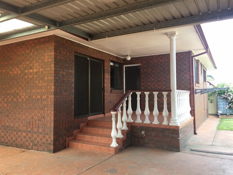 21 Lockwood Grove, Thomastown VIC 3074