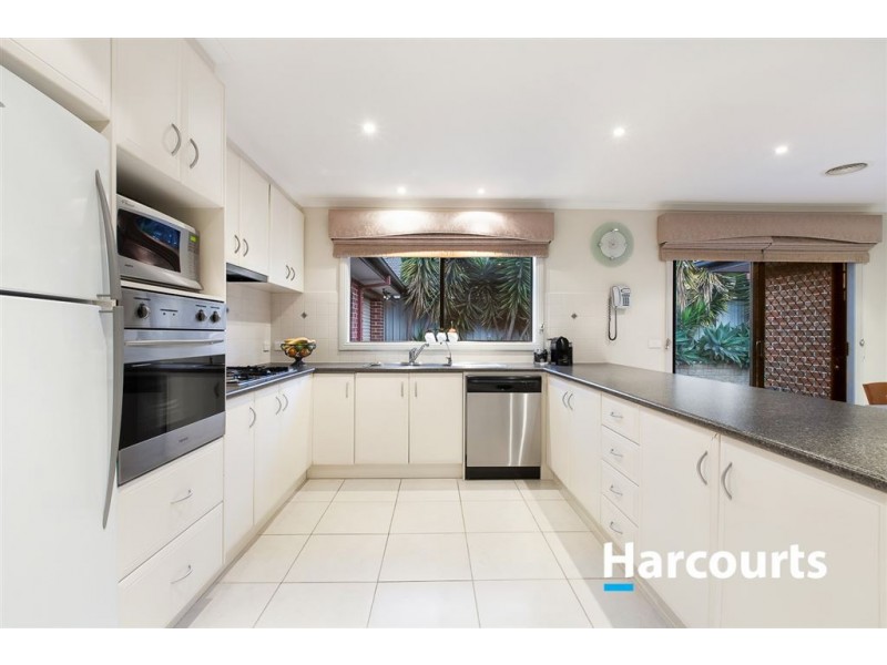 6 Ward Drive, Mill Park VIC 3082