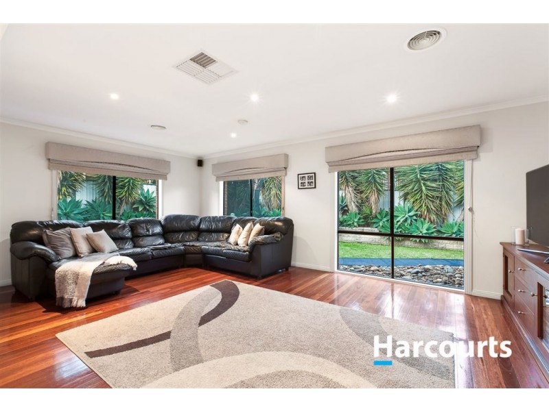 6 Ward Drive, Mill Park VIC 3082