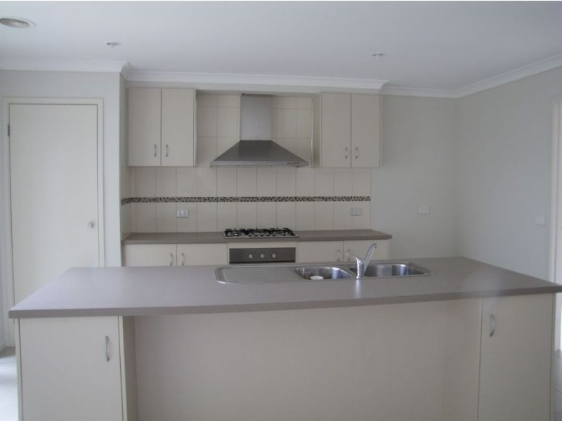 15 Shaftesbury Drive, Epping VIC 3076