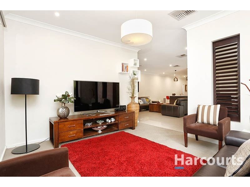 4 Comata Way, South Morang VIC 3752