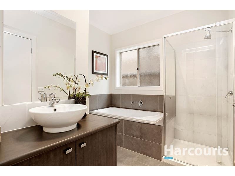 4 Comata Way, South Morang VIC 3752