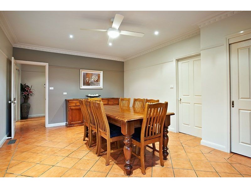 10 Borrie Street, Reservoir VIC 3073