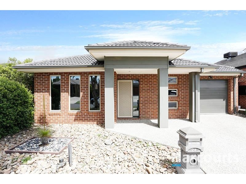 24 Alhambra Drive, Epping VIC 3076