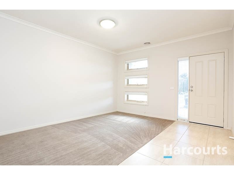 24 Alhambra Drive, Epping VIC 3076