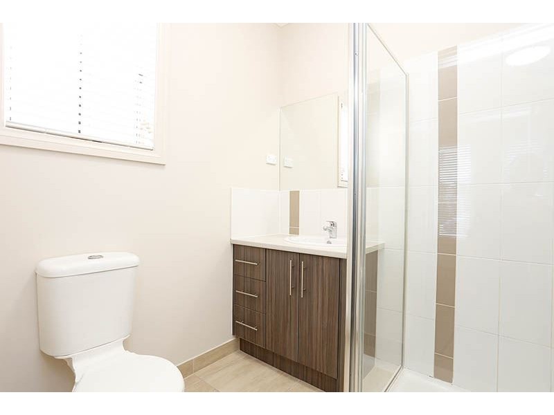 24 Alhambra Drive, Epping VIC 3076