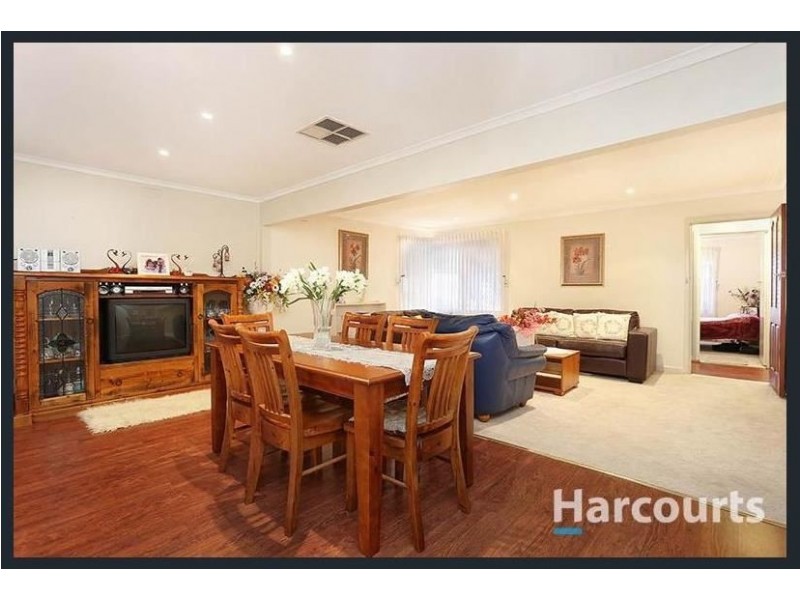 24 Currawong Avenue, Lalor VIC 3075