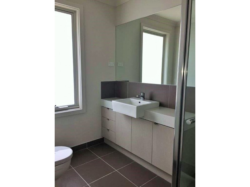 1/3 Old Plenty Road, South Morang VIC 3752