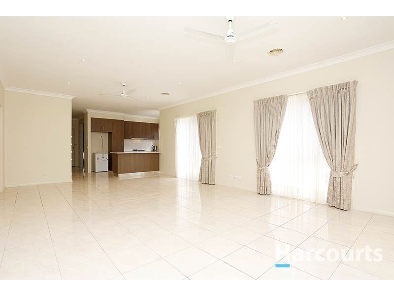 23 Whitelight Avenue, Epping VIC 3076