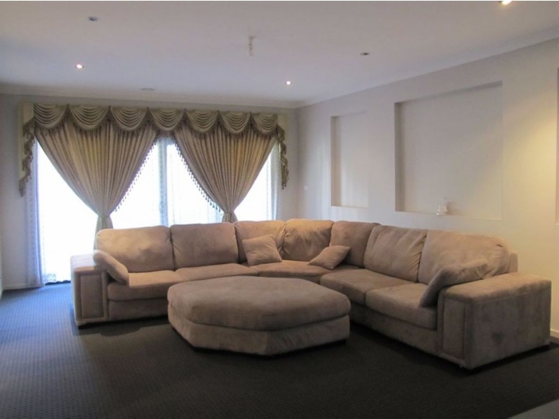 39 Viewgrand Boulevard, Epping VIC 3076