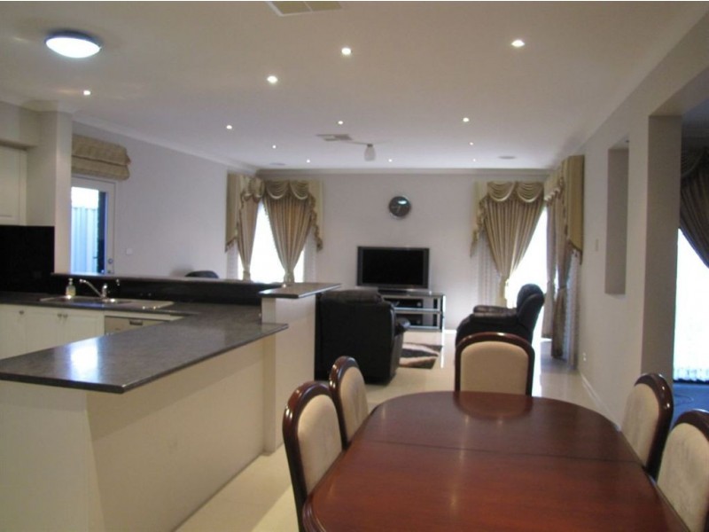 39 Viewgrand Boulevard, Epping VIC 3076
