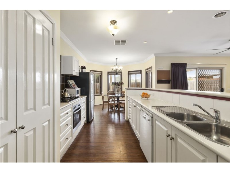 3 Londres Way, South Morang VIC 3752