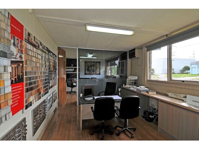 1-3 Spencer Street, Thomastown VIC 3074