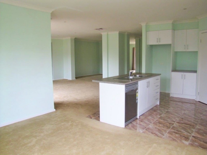 1 Countryfields Boulevard, Epping VIC 3076