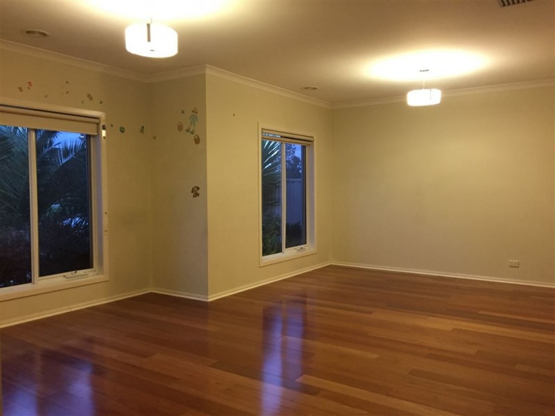 6 Greenfields Drive, Epping VIC 3076
