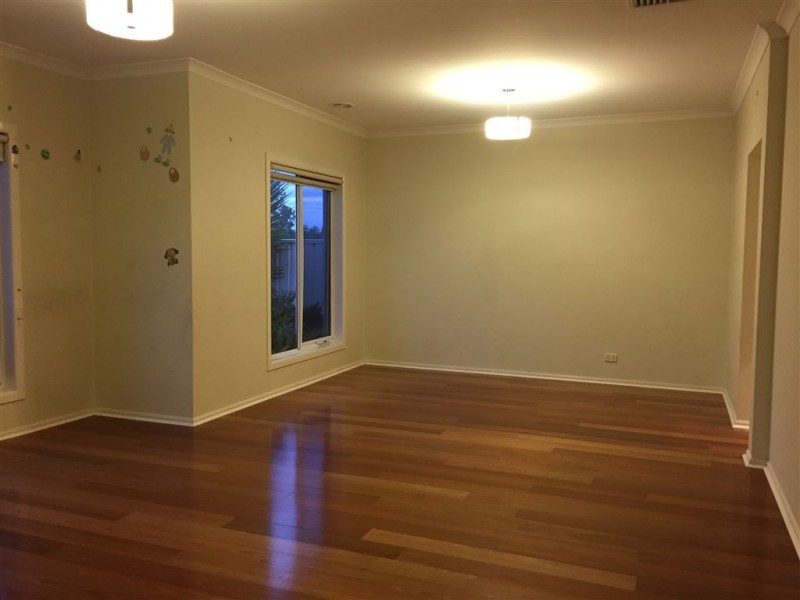 6 Greenfields Drive, Epping VIC 3076