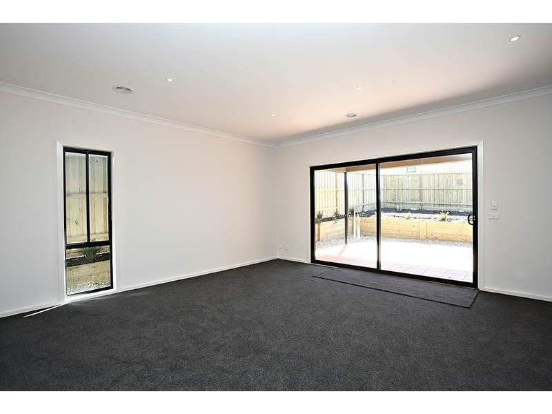 40 Thernholme Crescent, Doreen VIC 3754