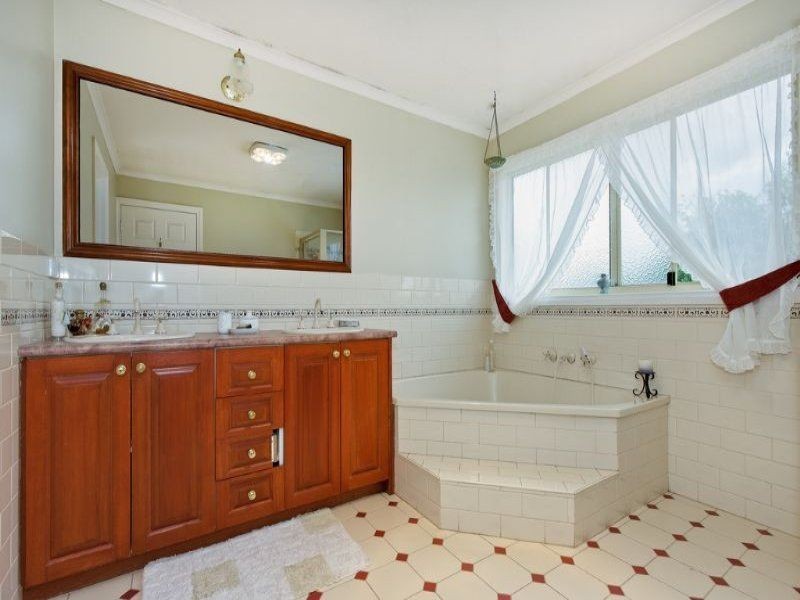 12 Hall Street, Epping VIC 3076